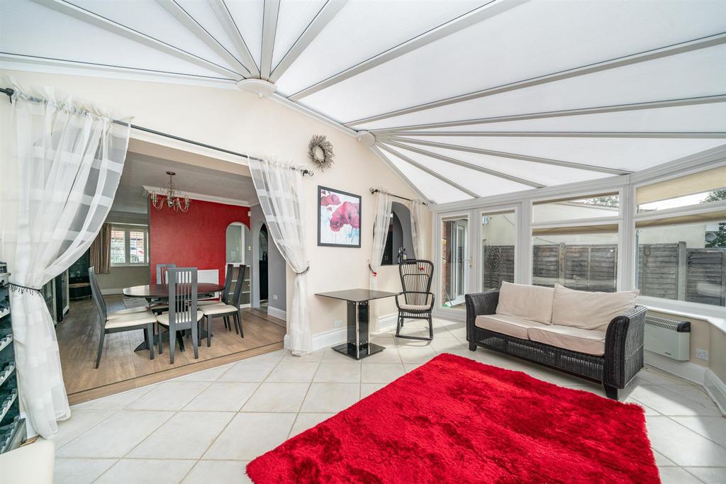 3-Grasmere-Close-2758.jpg