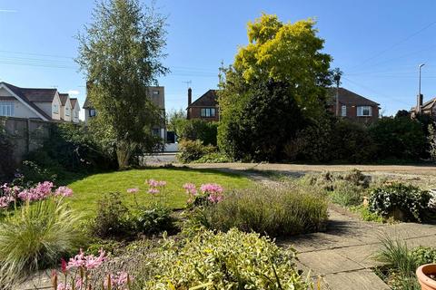 4 bedroom detached bungalow for sale, Sea View Road, Herne Bay