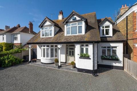 5 bedroom detached house for sale, Station Road, Herne Bay