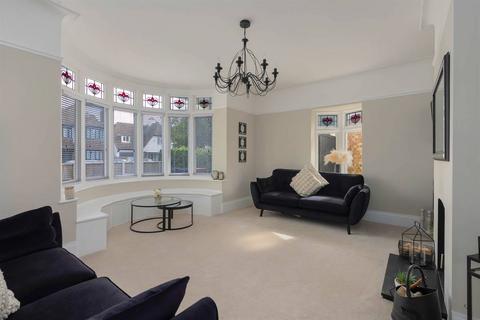 5 bedroom detached house for sale, Station Road, Herne Bay
