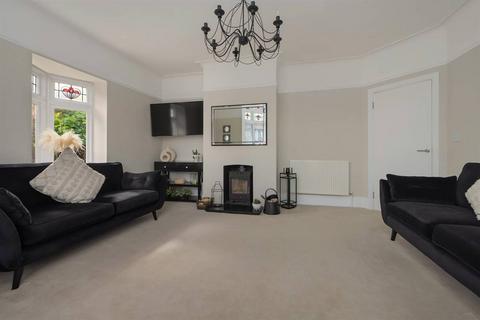 5 bedroom detached house for sale, Station Road, Herne Bay