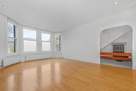 3 bedroom flat for sale, Arkwright Road, Hampstead, NW3