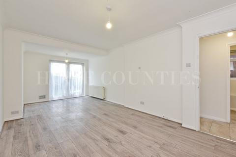 3 bedroom bungalow for sale, Sunnybank Road, Potters Bar, EN6