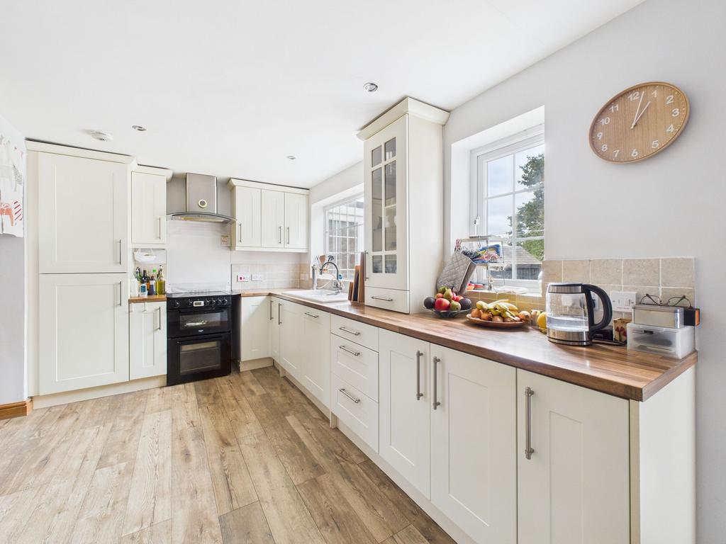 Dining/Kitchen
