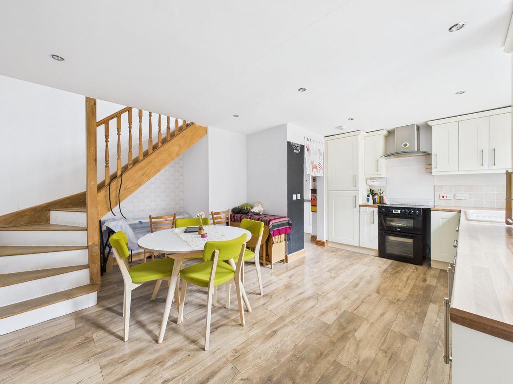 Dining/Kitchen