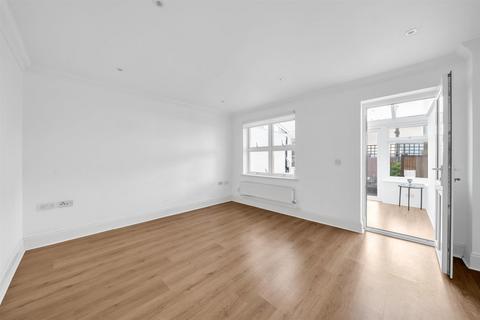 undefined, Kent Road, West Wickham, BR4
