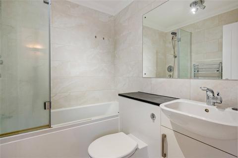 3 bedroom duplex to rent, New Oxford Street, London, WC1A