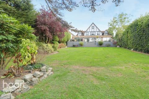 undefined, Hanyards Lane, Potters Bar