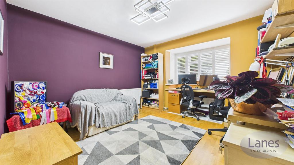 CAM03457 G0-PR0031-STILL030.jpg