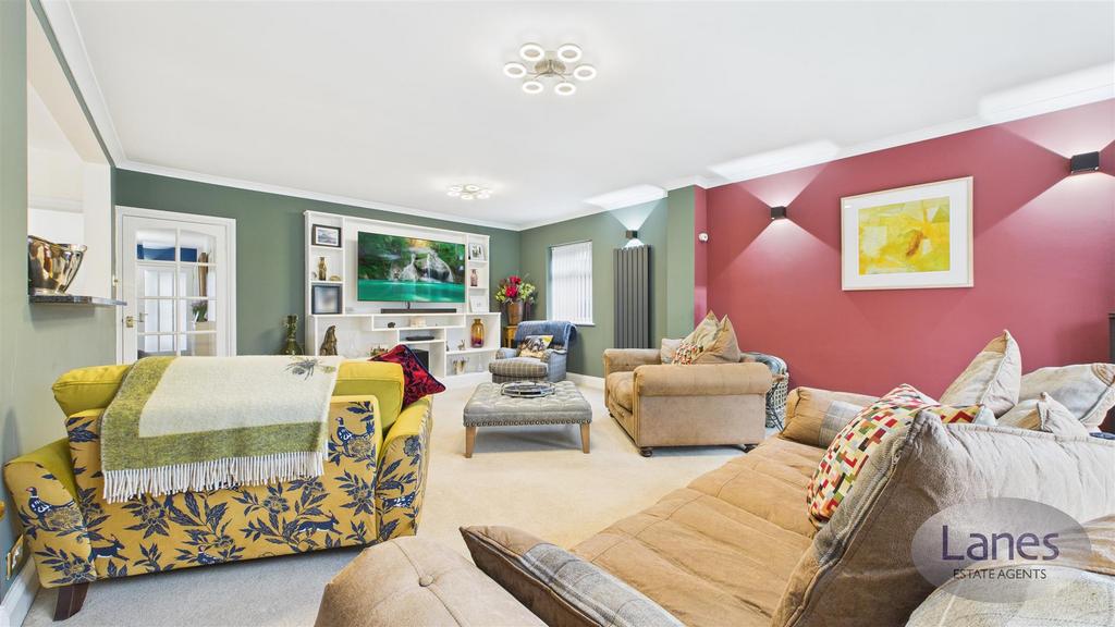 CAM03457 G0-PR0031-STILL022.jpg