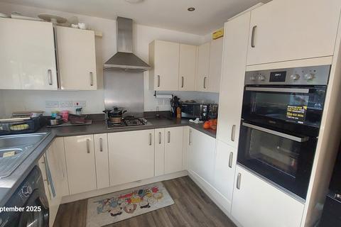 3 bedroom semi-detached house to rent, Nar Close, King's Lynn, PE30