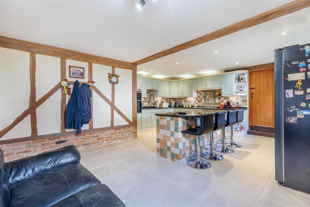 Kitchen/Breakfast Room