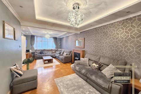 undefined, Dorset Avenue, SOUTHALL UB2