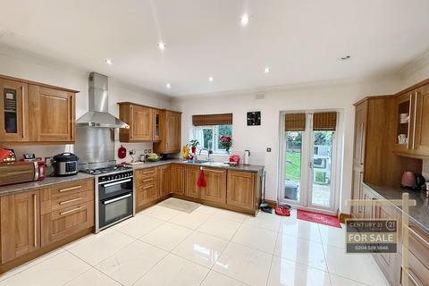 23 Dorset Avenue, Southall, UB2 4HG