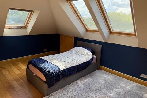 undefined, Surbiton,  Surrey,  KT6