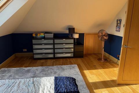 undefined, Surbiton,  Surrey,  KT6