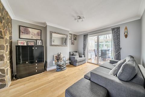 undefined, Welbeck Avenue, London