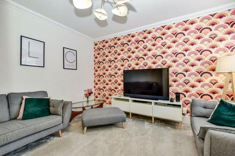 5 bedroom detached house for sale, Horseshoe Lane, Watford WD25