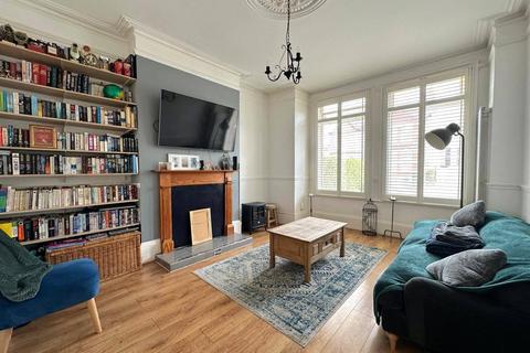 4 bedroom terraced house for sale, Muirkirk Road, Catford, London, SE6