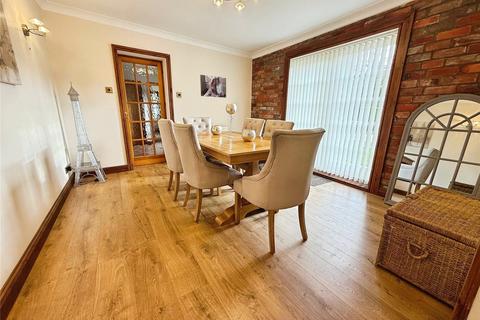 4 bedroom detached house for sale, Royal Oak Lane, Lincoln LN5