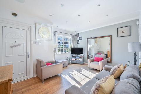 undefined, Tolworth Road, Surbiton KT6