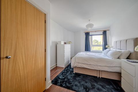 undefined, Birdwood Avenue, Hither Green, London, SE13