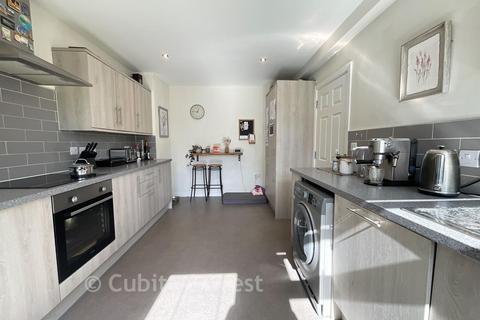 Melbourne Road, Goring-By-Sea, Worthing, West Sussex