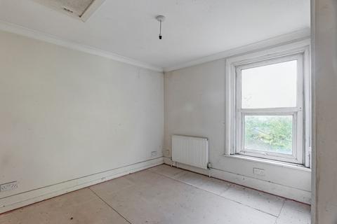 159 Kingston Road, Leatherhead, KT22 7NX