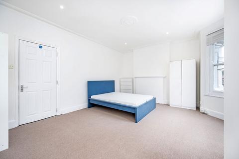 3 bedroom flat to rent, Greswell Street, Fulham SW6