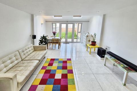 undefined, John Liddell Way, Basingstoke RG21
