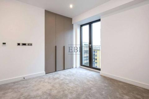 2 bedroom apartment to rent, Rosewood Building, Shoreditch Exchange, E2