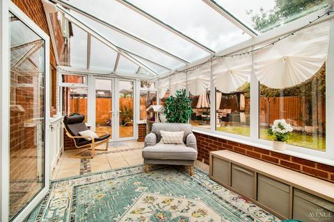 21 De Ferrers Croft, Stretton, Burton-on-trent, DE13 0FH