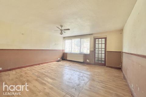 undefined, Trident Drive, DUNSTABLE