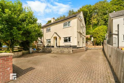 undefined, Cae Lewis, Tongwynlais, Cardiff