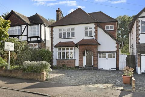 3 bedroom detached house for sale, Tycehurst Hill, Essex IG10