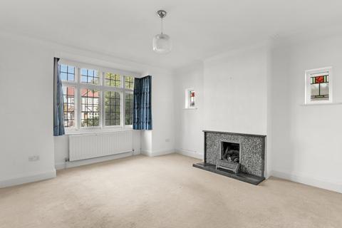 3 bedroom detached house for sale, Tycehurst Hill, Essex IG10
