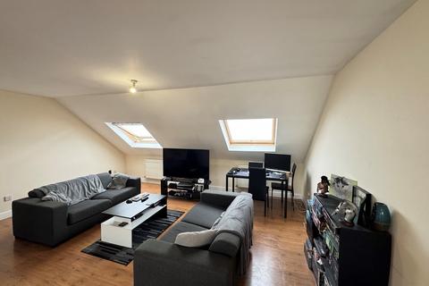 2 bedroom apartment for sale, Pankhurst Close, Blackburn