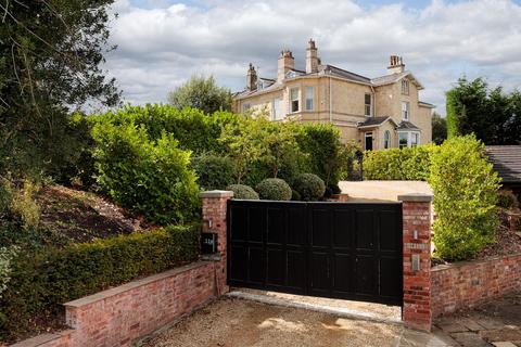 undefined, South Bank Close, Alderley Edge, SK9