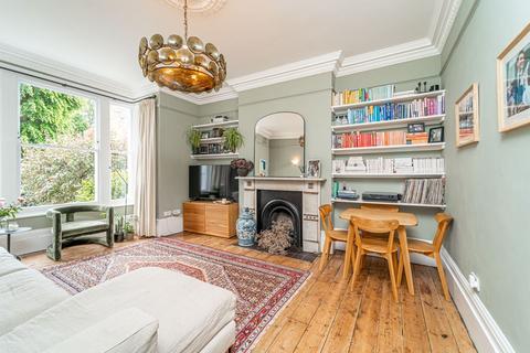 2 bedroom apartment for sale, Dickenson Road, Crouch End N8