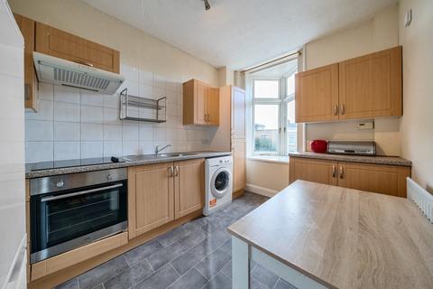 2 bedroom flat for sale, Park Hill, London, SW4
