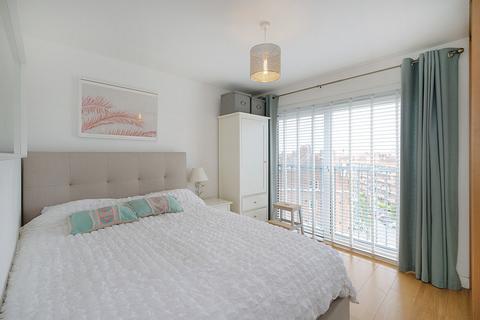 1 bedroom apartment for sale, Cresset Road, London E9