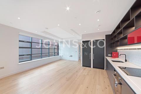 Defoe House, London City Island, London, E14