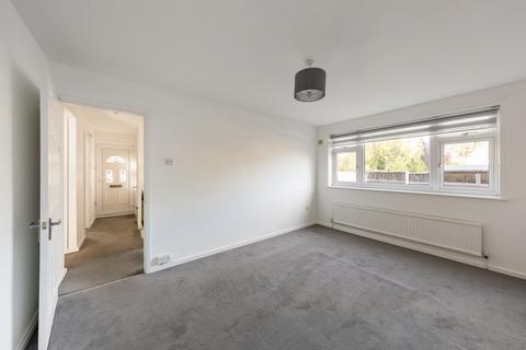 21 Valley Close, Loughton, IG10 3AB