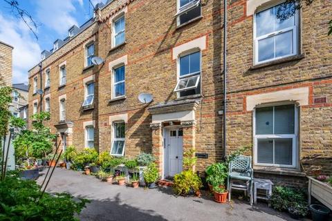 1 bedroom flat for sale, Stamford Buildings, South Lambeth Road, London, SW8