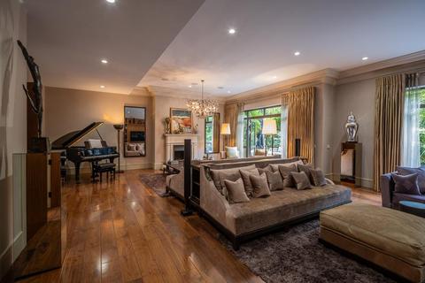 3 bedroom flat to rent, The Bishops Avenue, Hampstead, N2