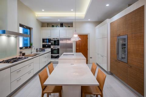 3 bedroom flat to rent, The Bishops Avenue, Hampstead, N2