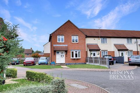 3 bedroom end of terrace house for sale, Larch Close, Basildon, SS15