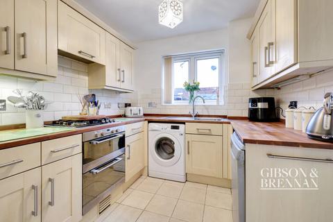 Larch Close, Basildon, SS15