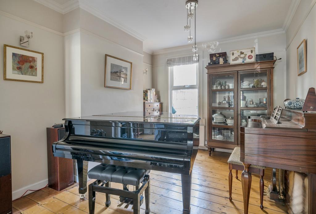 Dining/Sitting Room