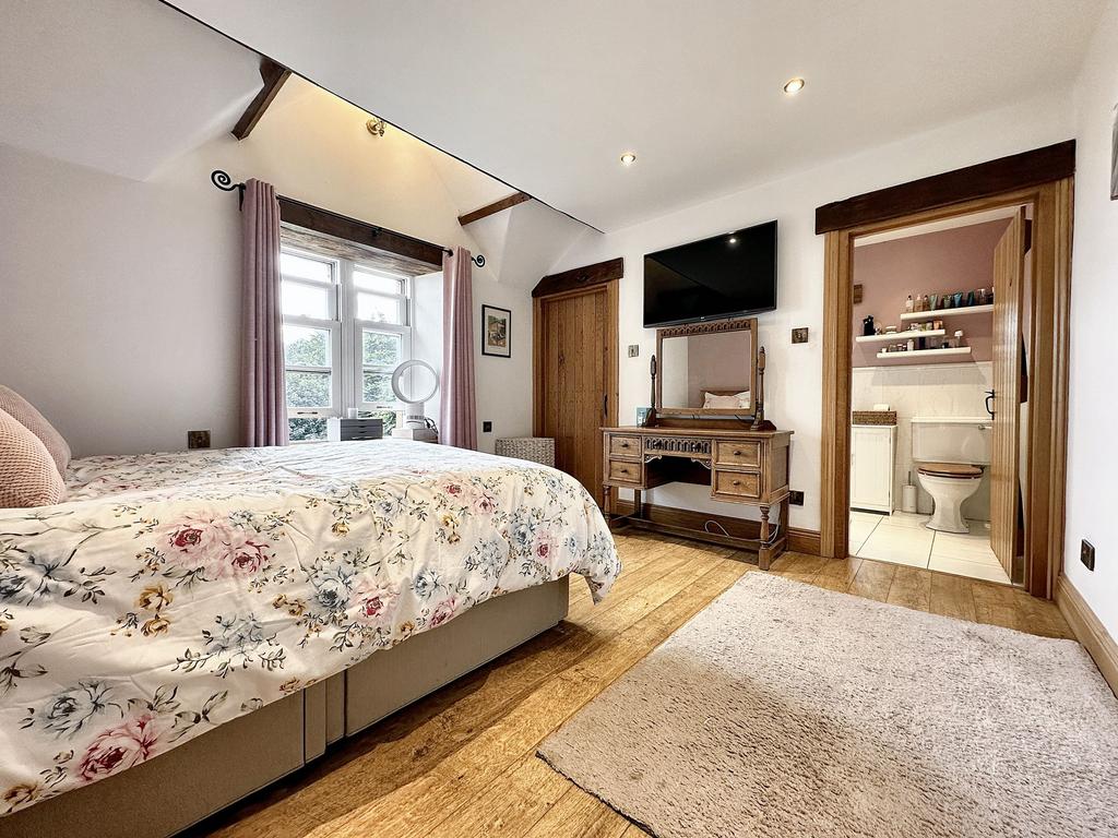 En-suite Bedroom